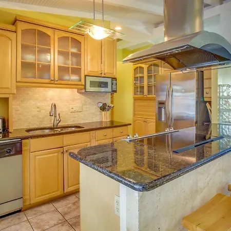 Fort Lauderdale Vacation Rental With Pool And Dock-3