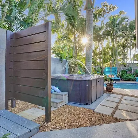 Paradise 2/2 Pool Home W/Hot-Tub 1Mile To Beach-3