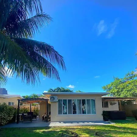 Waterfront House Walking Distance To Las Olas-3