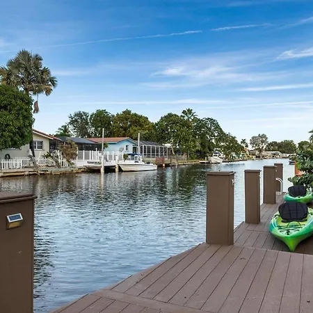 Fort Lauderdale 4Bd Villa Waterfront Dock Pool-3