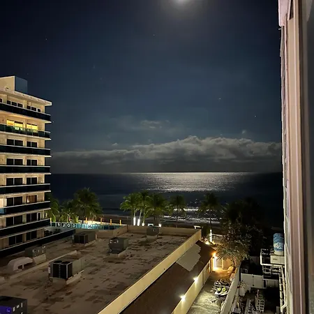 Oceanview On Sand Located In Ocean Manor Resort Fort Lauderdale Beach 2 Bed 2 Bath Spacious Corner Unit Partial Ocean View-3
