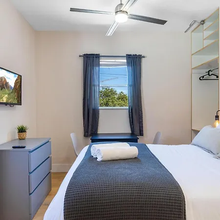 Peaceful Urban Escape Close To Las Olas & Beach-3