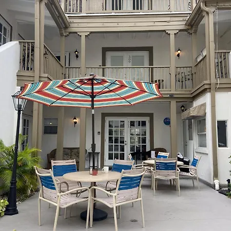 Little Paris By The Ocean Self Check In-2