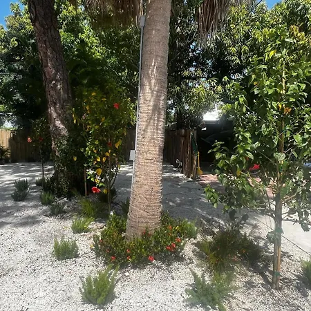 Ocean Breeze * 5 Min To Beach *-2