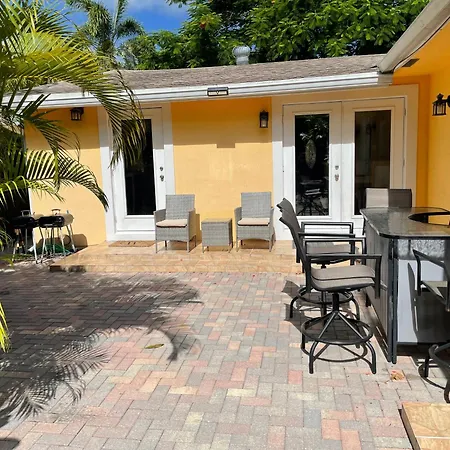 Victoria Park Home, Private Pool 2Miles From Beach-2