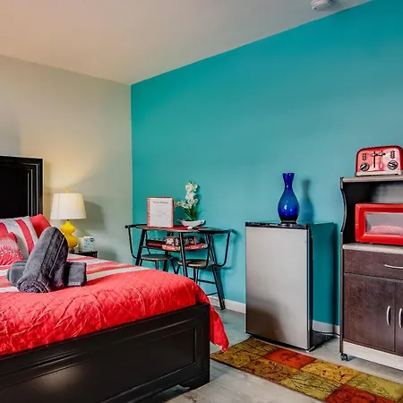 Hainsley Apartments - Walk To Wilton Drive-2