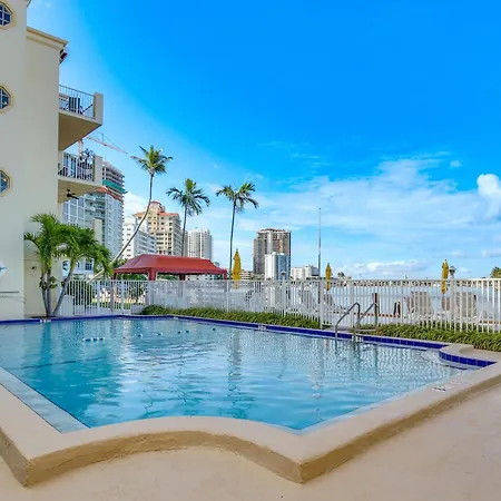 Fort Lauderdale Vacation Rental Walk To Beach!-3
