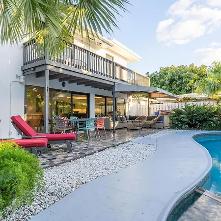 4 Bed/4,5 Bath Beach House Fort Lauderdale-3
