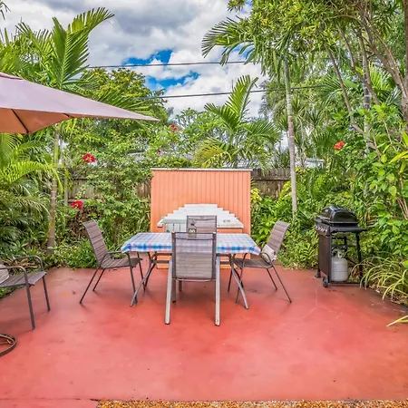 Beautiful Comfy Home With Private Hot Tub Close To Beach Home-3