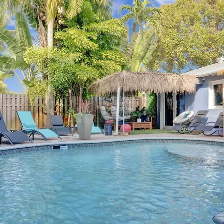 Kiki Grand Suite - Men'S Clothing Optional Guest Houses-2