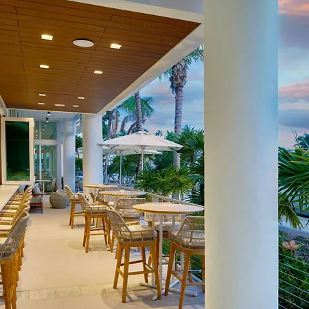 Ac Hotel By Marriott Fort Lauderdale Beach-3