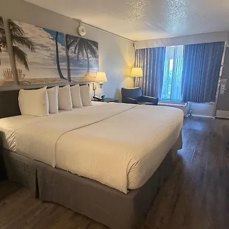 Days Inn By Wyndham Fort Lauderdale-Oakland Park Airport N-2