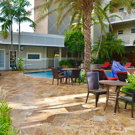 Sun Tower Hotel & Suites On The Beach-3