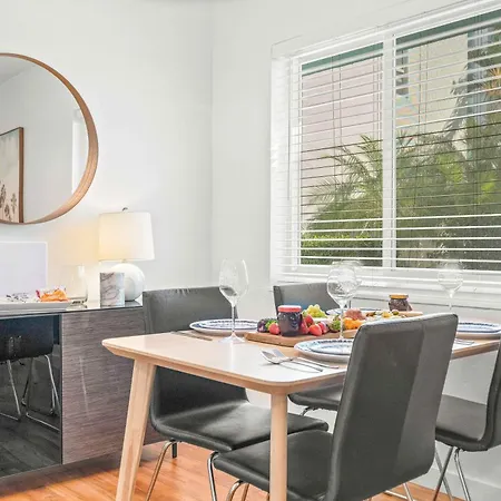 Condo By The Beach King Bed Lush Patio W Bbq Breakers Key Three H0Mes-3