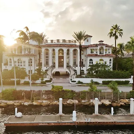 Incredible 9 Bedroom 11 Bath Idlewyld Mansion-2