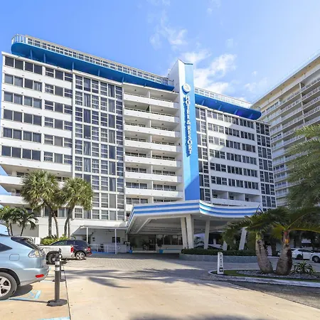 Oceanfront Luxury 2/2 Condo W/ Amazing Views!-2