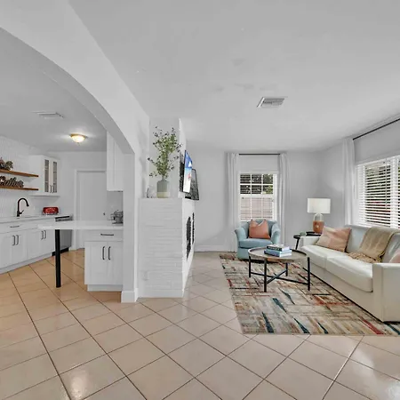 Steps From Beach Quaint Cottage Hot Tub Surf Key H0Mes-3