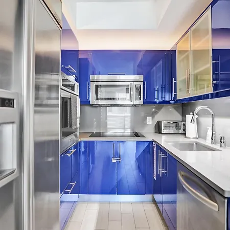 Luxury Corner 1 Bedroom W Residence With Fantastic Intercoastal Views, Pool & Hot Tub-3