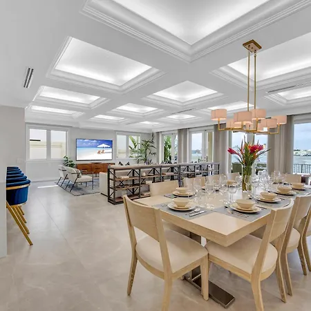 Million Dollar Views Private Beach Heated Pool Walk To Beach Harbourview Key Vlllas-2