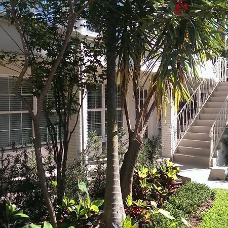 Grand Palm Plaza-3