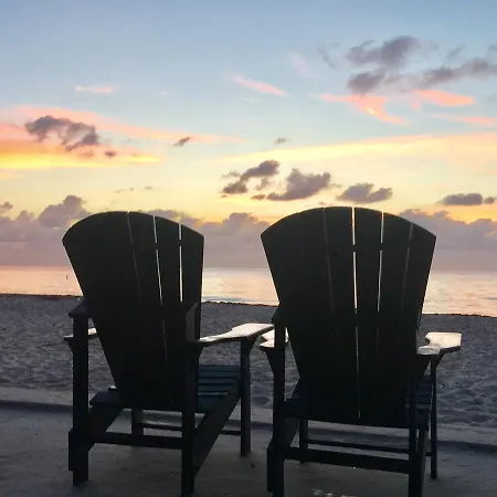 Wilton Manors Hideaway 2-2