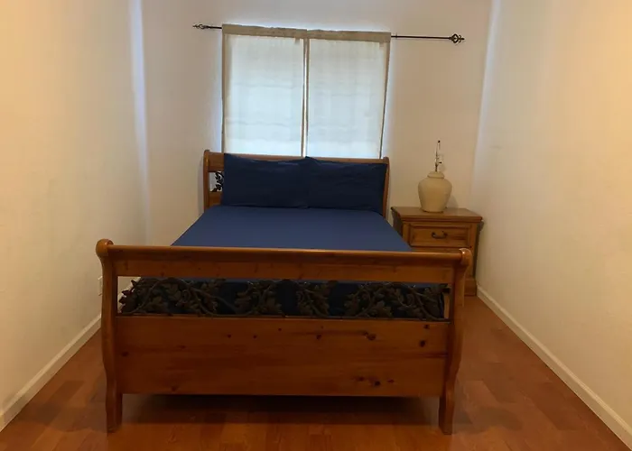 Bedroom Suite In Lauderdale Lakes Townhome Fort Lauderdale