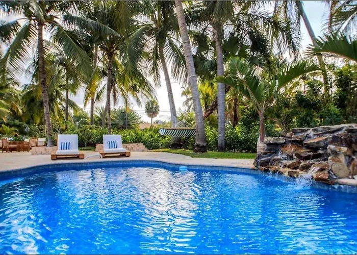 Swaying Palm Beach House