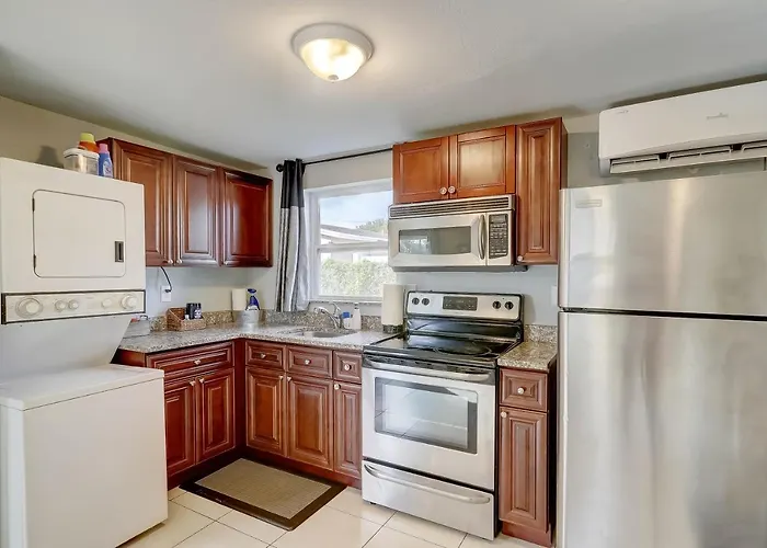La Casita Bonita - Kitchen Patio Parking Netflix Wifi Fort Lauderdale
