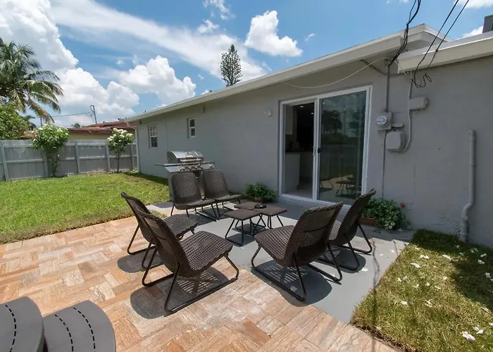 Dania Beach Beauty 3Br With Hot Tub