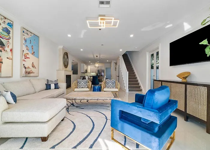 Oasis By The Sea Villa Fort Lauderdale with Pool