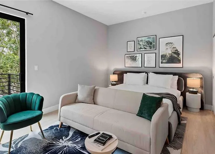 Pretty Rola 302 Cozy Condo With King Bed Great Location Fort Lauderdale