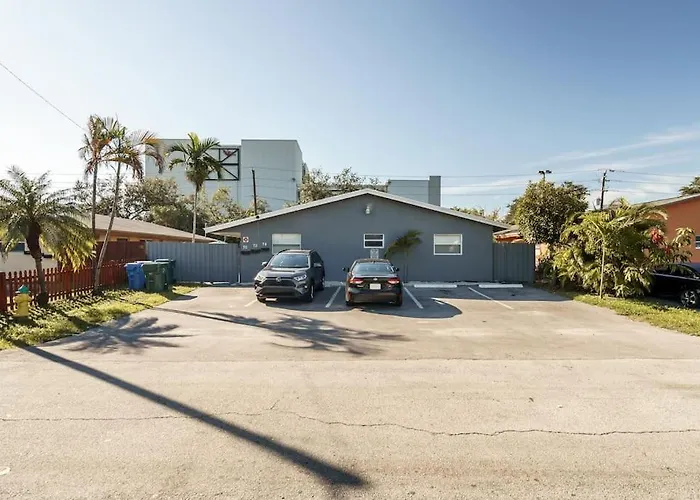 Pet friendly Cheerful 1-Bedroom 1Bath At Fort Lauderdale Fl
