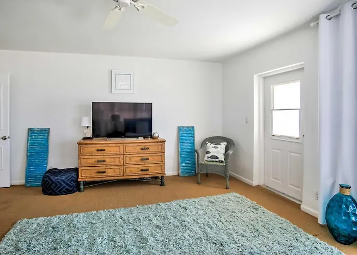Bright Fort Lauderdale Beach Home With Private Pool!
