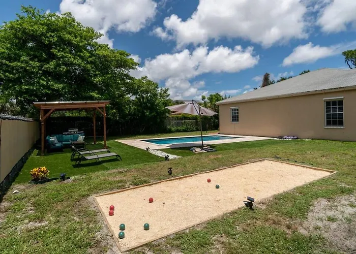 Breezy Pointe 3 Bed 2 Bath Home With Heated Pool