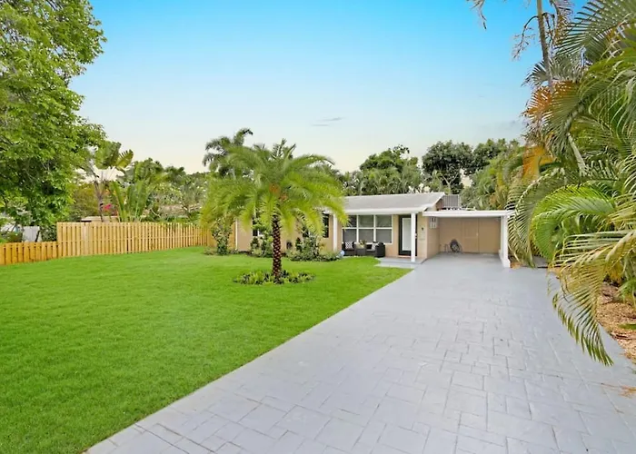 Modern 2Brhouse In Wilton Manors With A Heated Pool And King Bed
