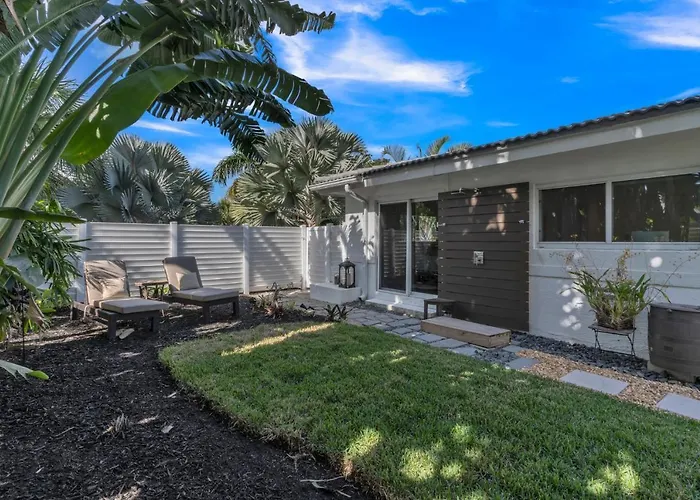 Sandcastles & Sunshine At Towering Palms Of Wilton Manors Residence