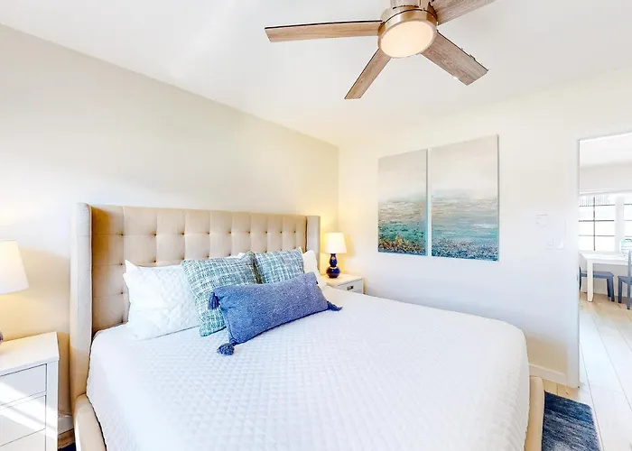 Lauderdale Looker -Unit 3
