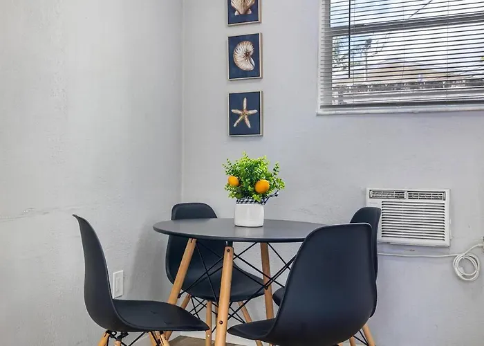 Peaceful Urban Escape Close To Las Olas & Beach Fort Lauderdale