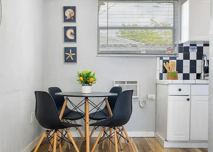Peaceful Urban Escape Close To Las Olas & Beach Fort Lauderdale