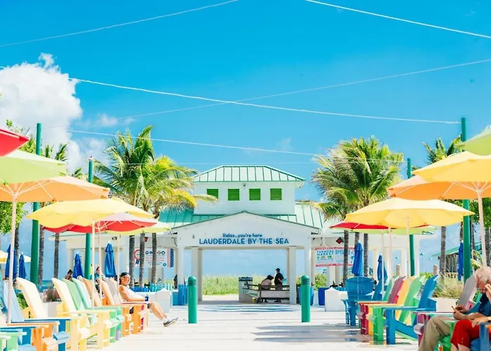 Walk To Beach - Tropical Heated Pool - Sleeps 12