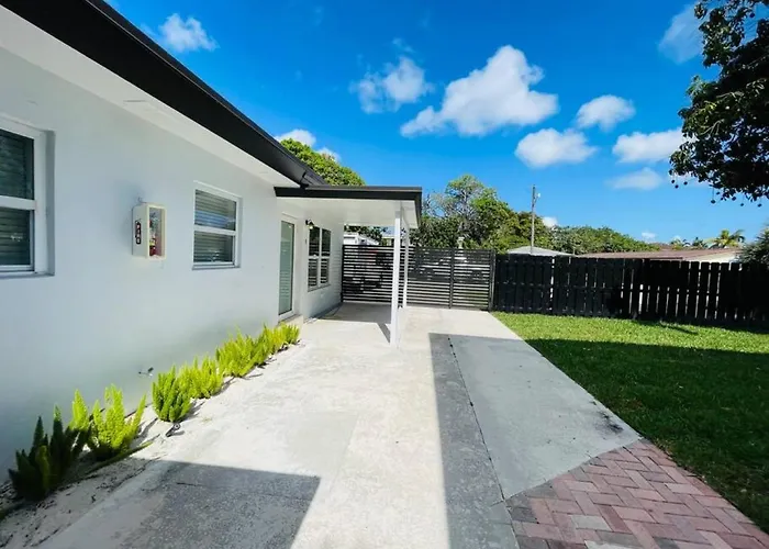 The Vortex Home Near Downtown Fort Lauderdale