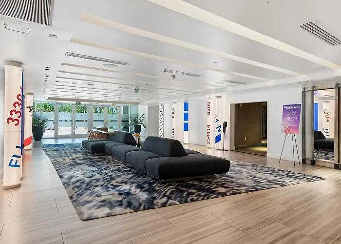 Resort-Style Residence Beachfront Condo Oasis