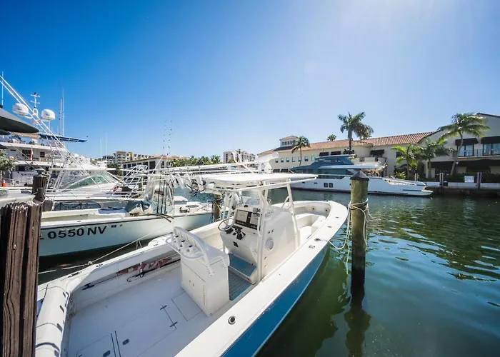 Mahalo Apartments On The Water