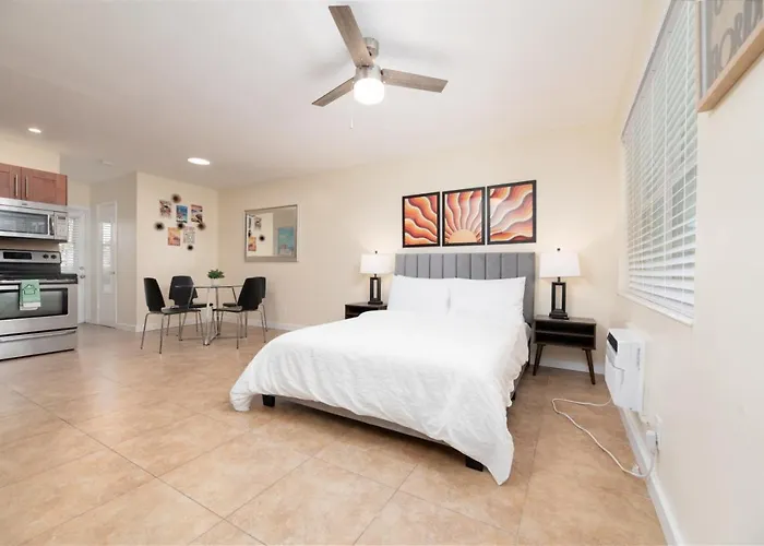 Just Off The Drive 7 Apartment Fort Lauderdale