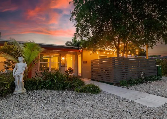 Wilton Manors Cottage West 2 Bed 2 Bath With Pool