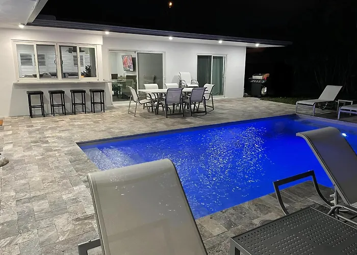 Luxury Waterfront Home Minutes From The Beach Fort Lauderdale