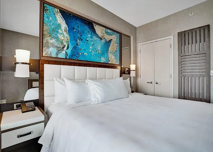 Chic Beachfront Bliss - Your Perfect 1 Bedroom Retreat!
