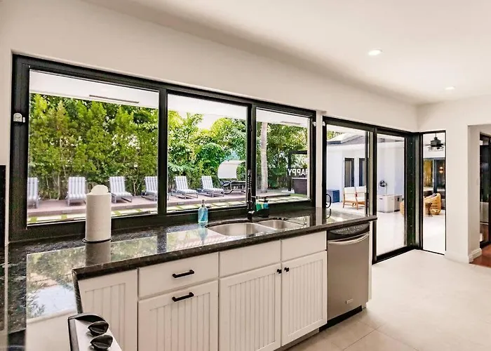 Villa Lusso Bnb Heated Pool Bikes 2 Mi To Beach Fort Lauderdale
