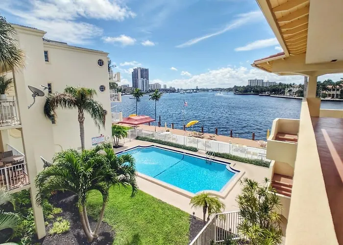 Fort Lauderdale Yacht&Beach Club 411