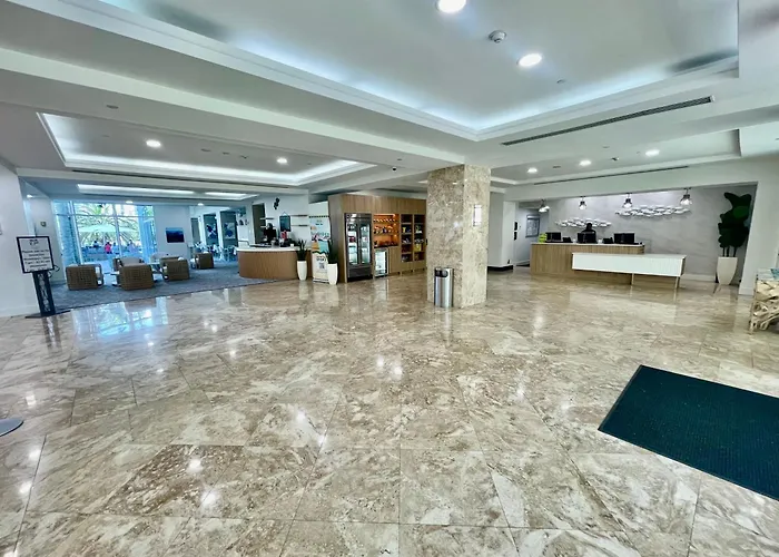 Condo, Breathtaking Water views, King Suite, Hilton Property